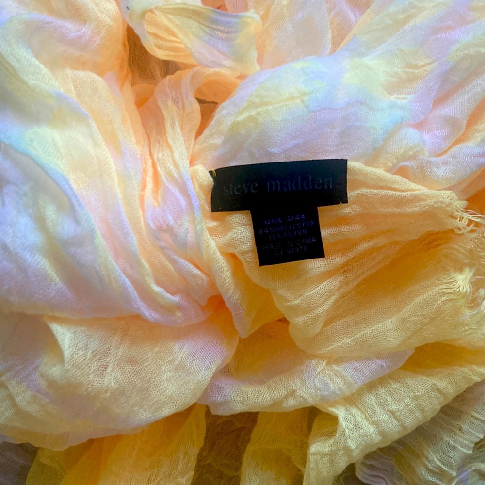 Steve Madden fall scarf